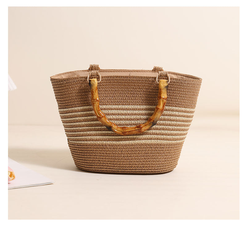 Women's Medium PVC Solid Color Elegant Streetwear Weave Dumpling Shape Zipper Straw Bag