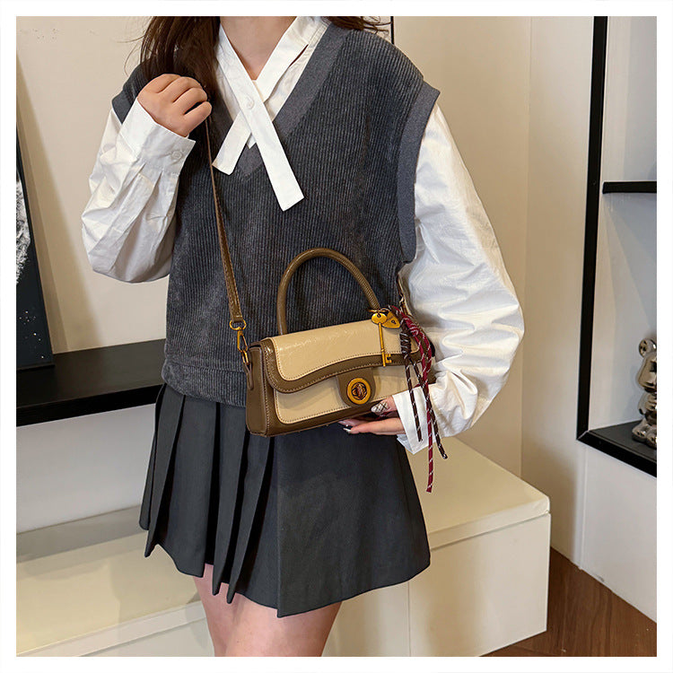 Women's Medium Pu Leather Solid Color Streetwear Square Lock clasp Crossbody Bag