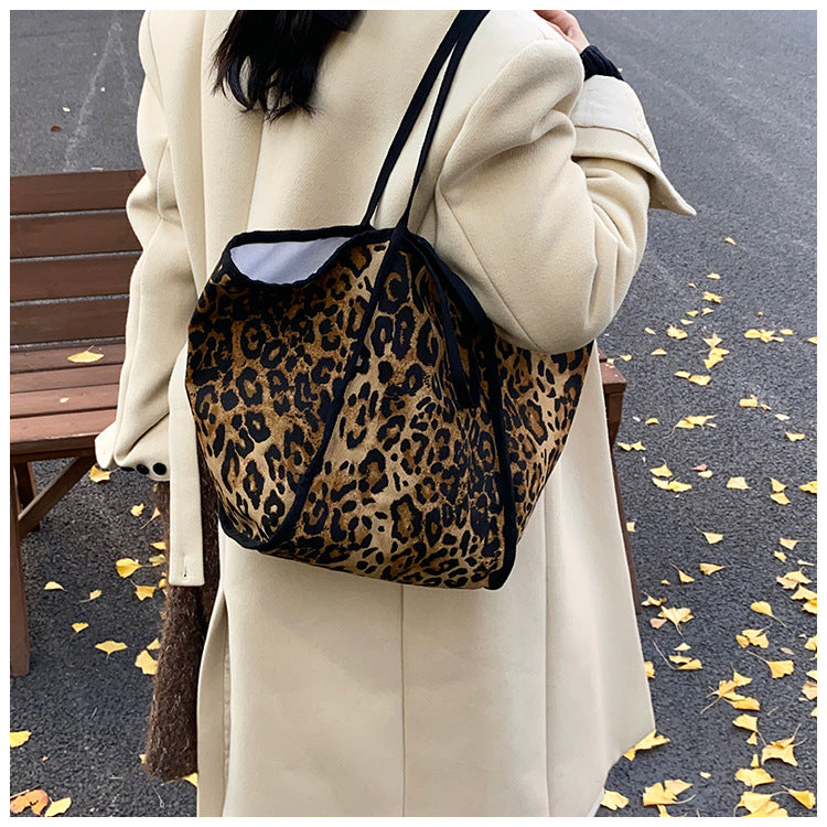 Women's Canvas Leopard Vintage Style Square Open Tote Bag