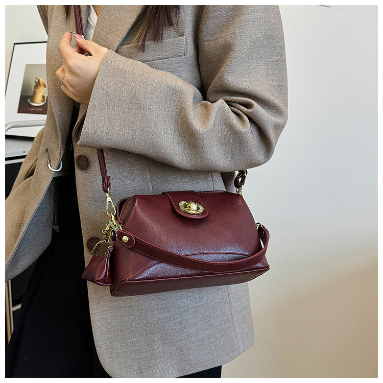 Women's Medium Pu Leather Solid Color Classic Style Streetwear Square Lock clasp Crossbody Bag