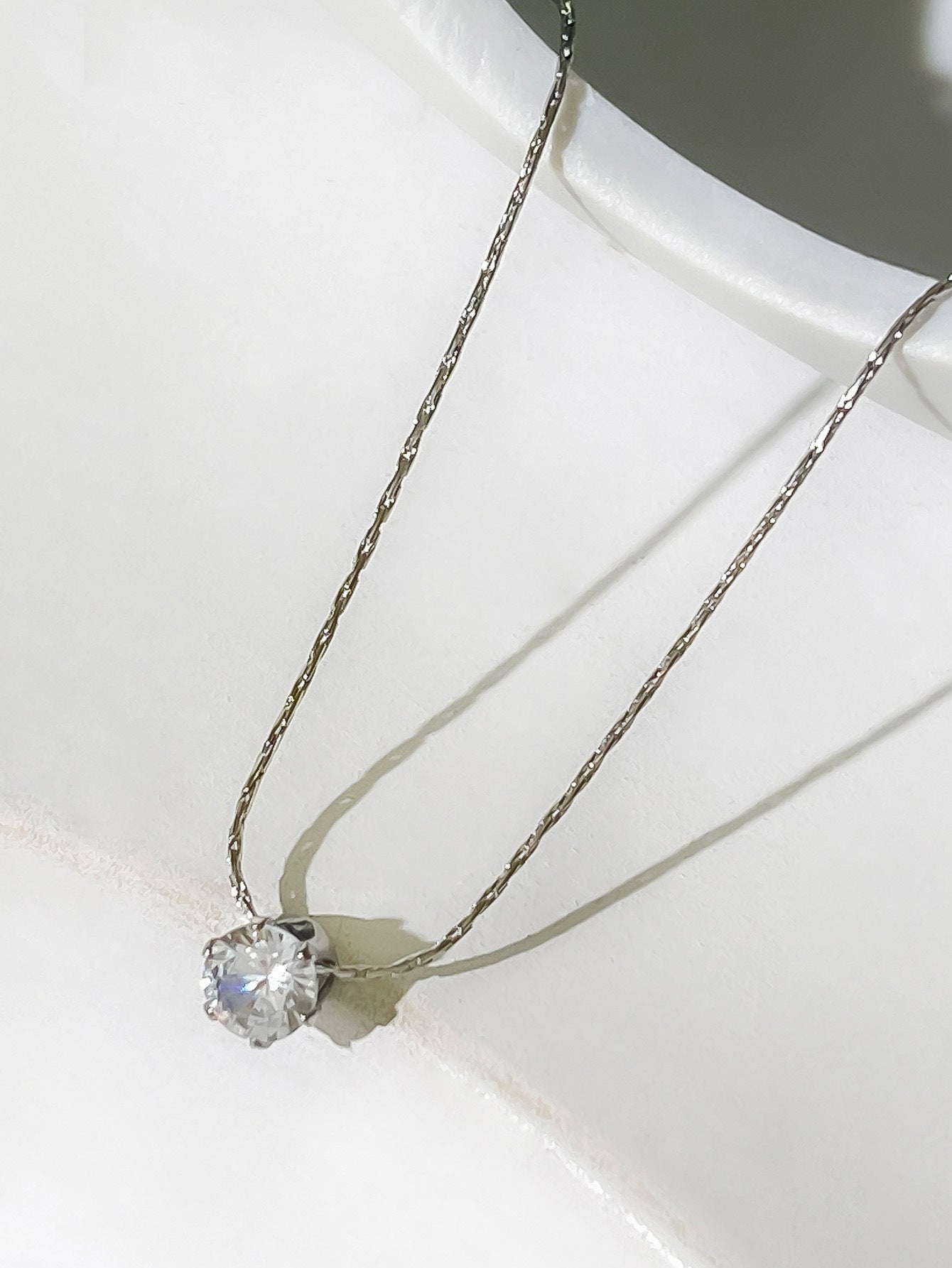 Jewelry Elegant Geometric Titanium Steel Zircon Pendant Necklace