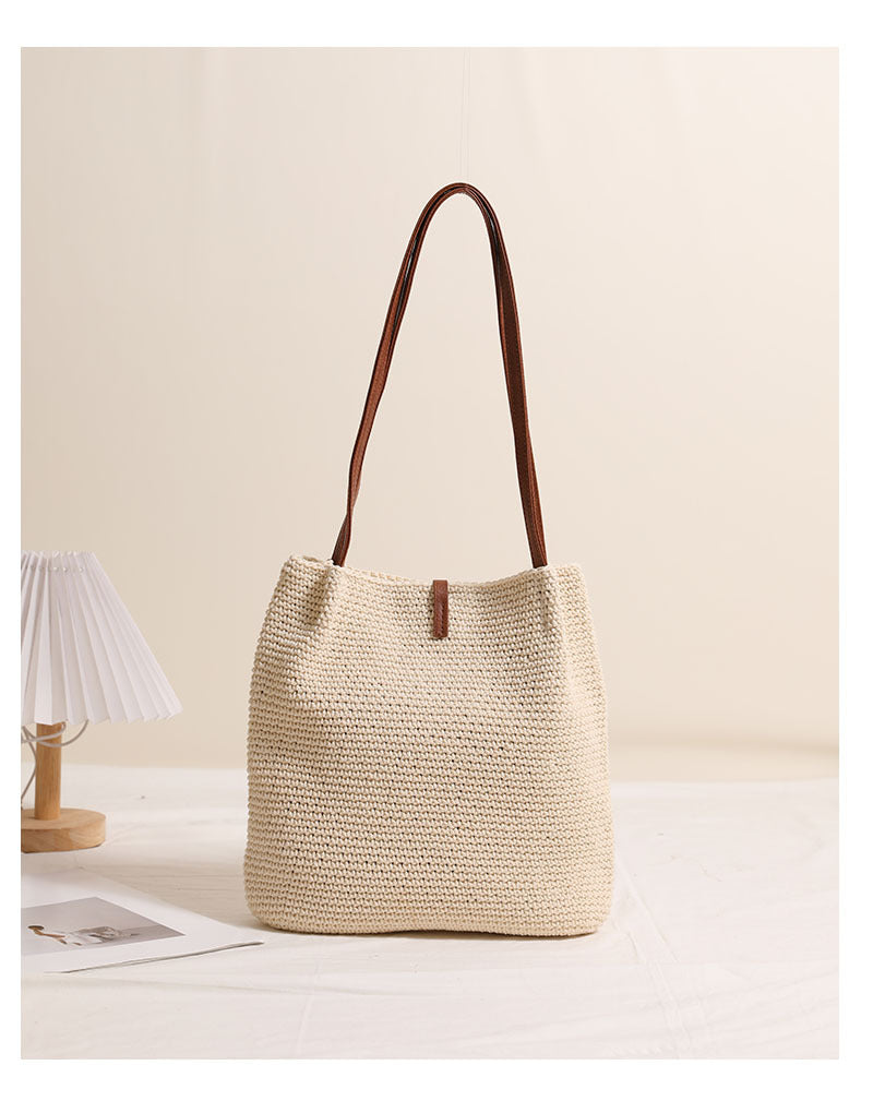 Women's Medium Cotton Solid Color Classic Style Weave Square Magnetic Buckle Straw Bag