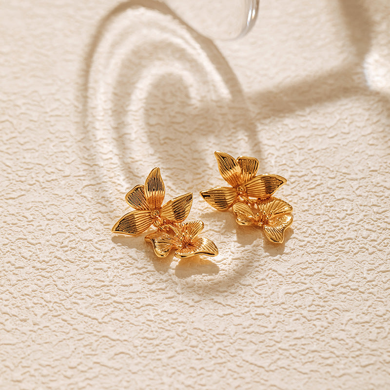 1 Pair Elegant Retro Flower Copper 18K Gold Plated Drop Earrings - CEJEW