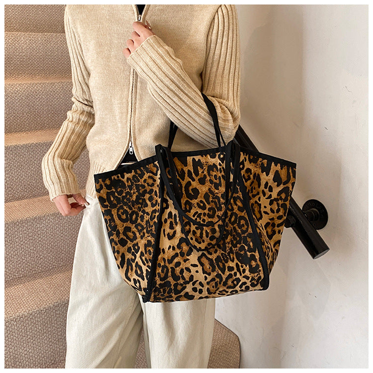 Women's Canvas Leopard Vintage Style Square Open Tote Bag