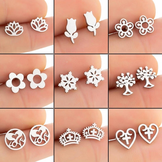 1 Pair Simple Style Heart Shape Flower 304 Stainless Steel 18K Gold Plated Ear Studs