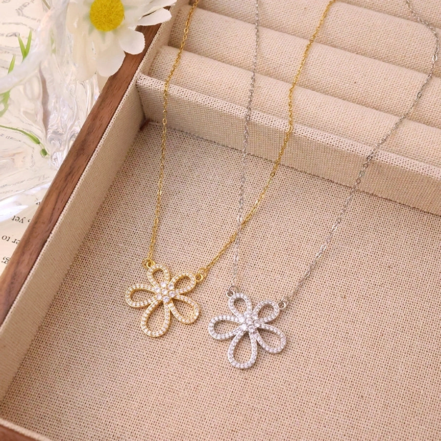 304 Stainless Steel Copper 18K Gold Plated K Gold Plated Flower Pendant Necklace