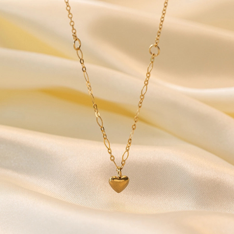 A Simple 18K Real Gold Stainless Steel Heart-Shaped Multi-Part Small Peach Heart Handmade Diamond Chain Necklace