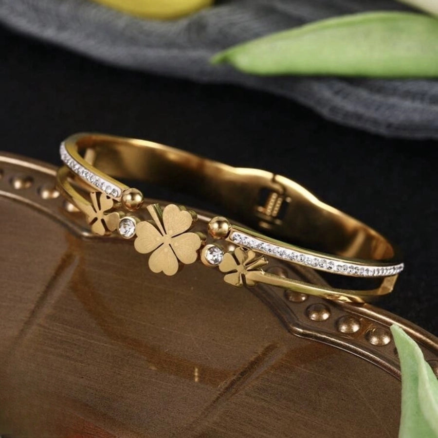 Elegant Flower Titanium Steel 18K Gold Plated Bangle In Bulk