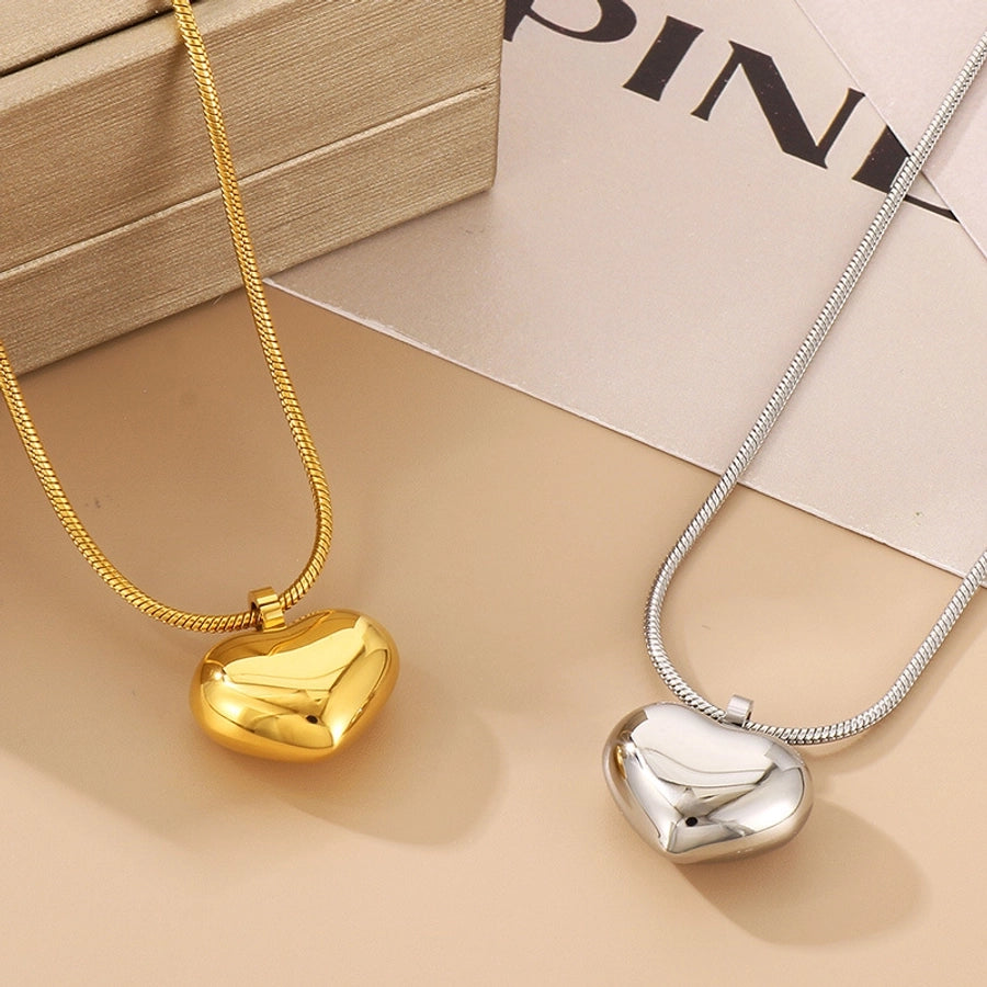 Jewelry Elegant Classic Style Heart Shape 304 Stainless Steel Pendant Necklace