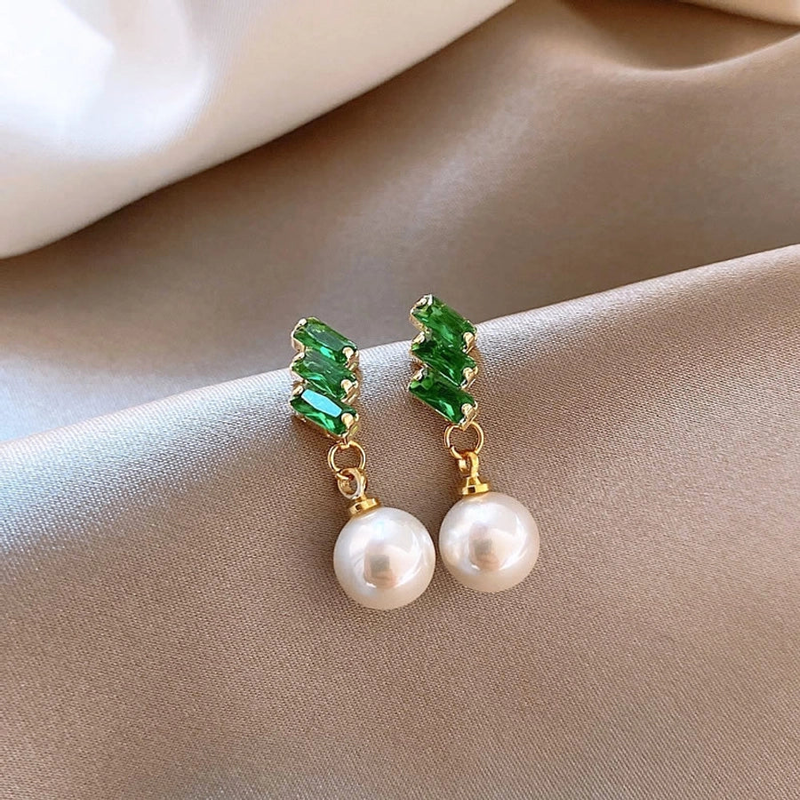 1 Pair Casual Simple Style Streetwear Geometric Inlay Copper Artificial Pearls Zircon Drop Earrings