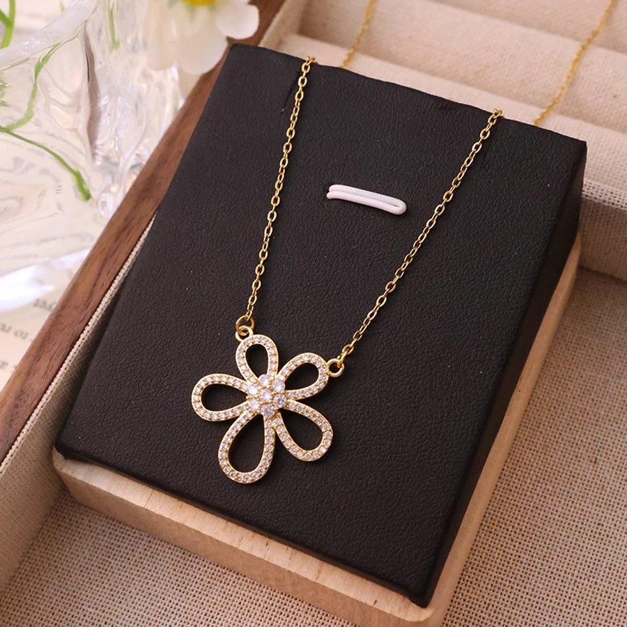 304 Stainless Steel Copper 18K Gold Plated K Gold Plated Flower Pendant Necklace