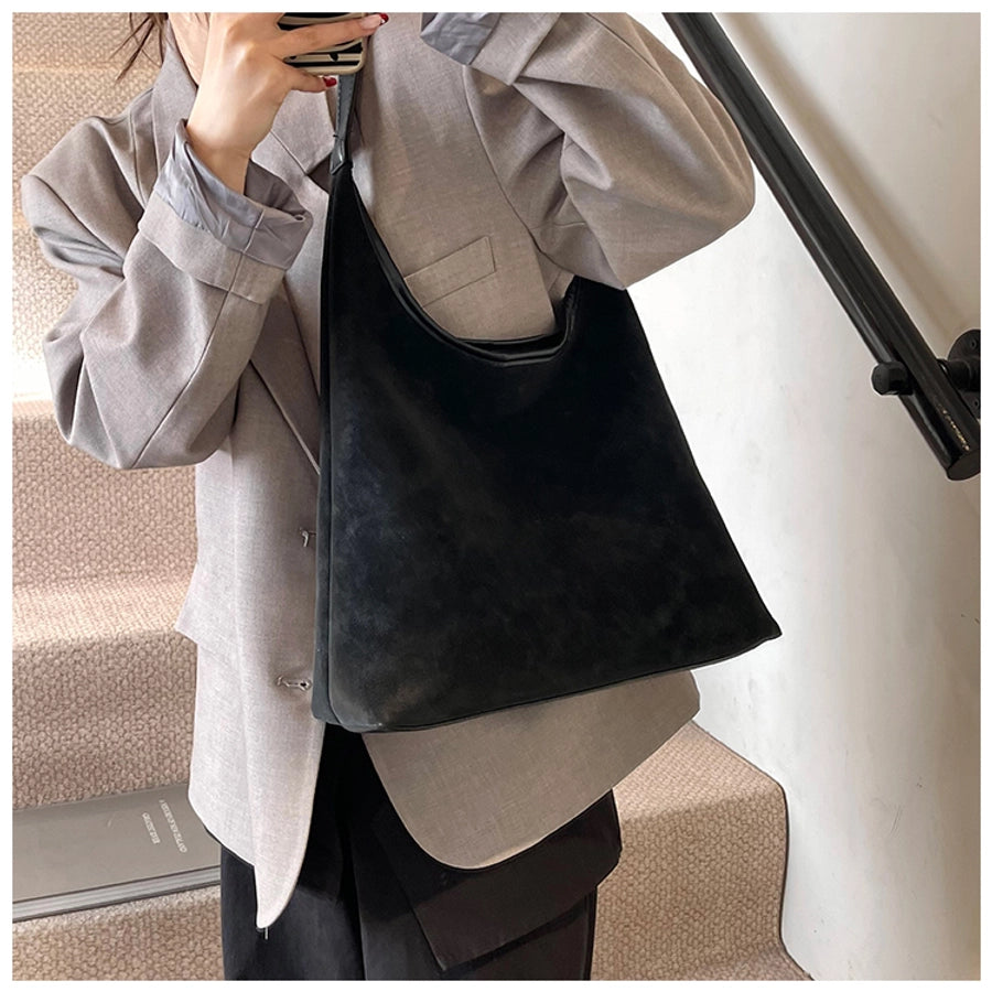 Women's Medium Pu Leather Solid Color Streetwear Sewing Thread Square Magnetic Buckle Tote Bag