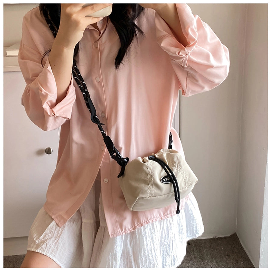 Women's Medium Oxford Cloth Letter Streetwear Sewing Thread Bucket String Bucket Bag