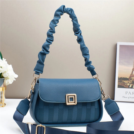 Women's Medium PU Solid Color Elegant Streetwear Sewing Thread Square Zipper Square Bag