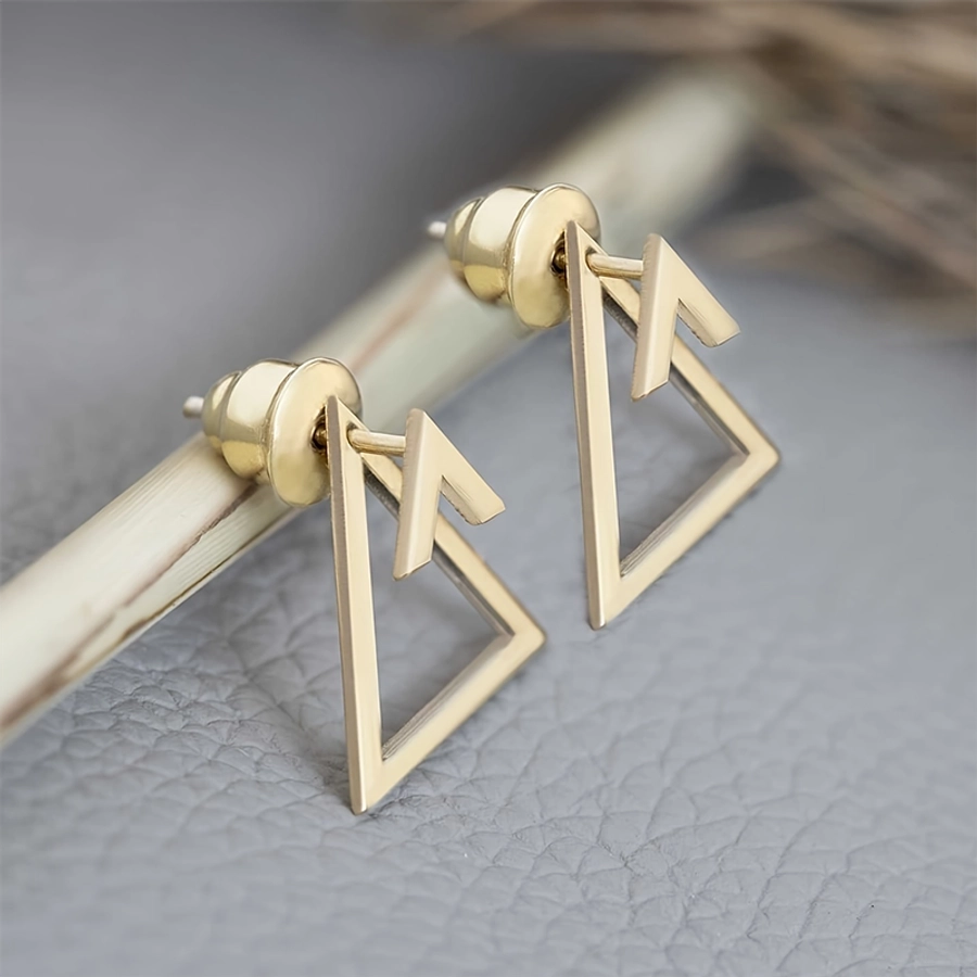 1 Pair Glam Luxurious Lady Rhombus 304 Stainless Steel 18K Gold Plated Ear Studs