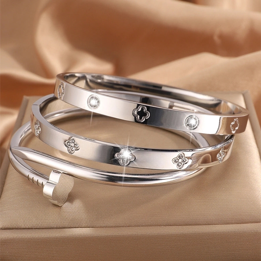 Elegant French Style Classic Style Four Leaf Clover 304 Stainless Steel Bangle In Bulk