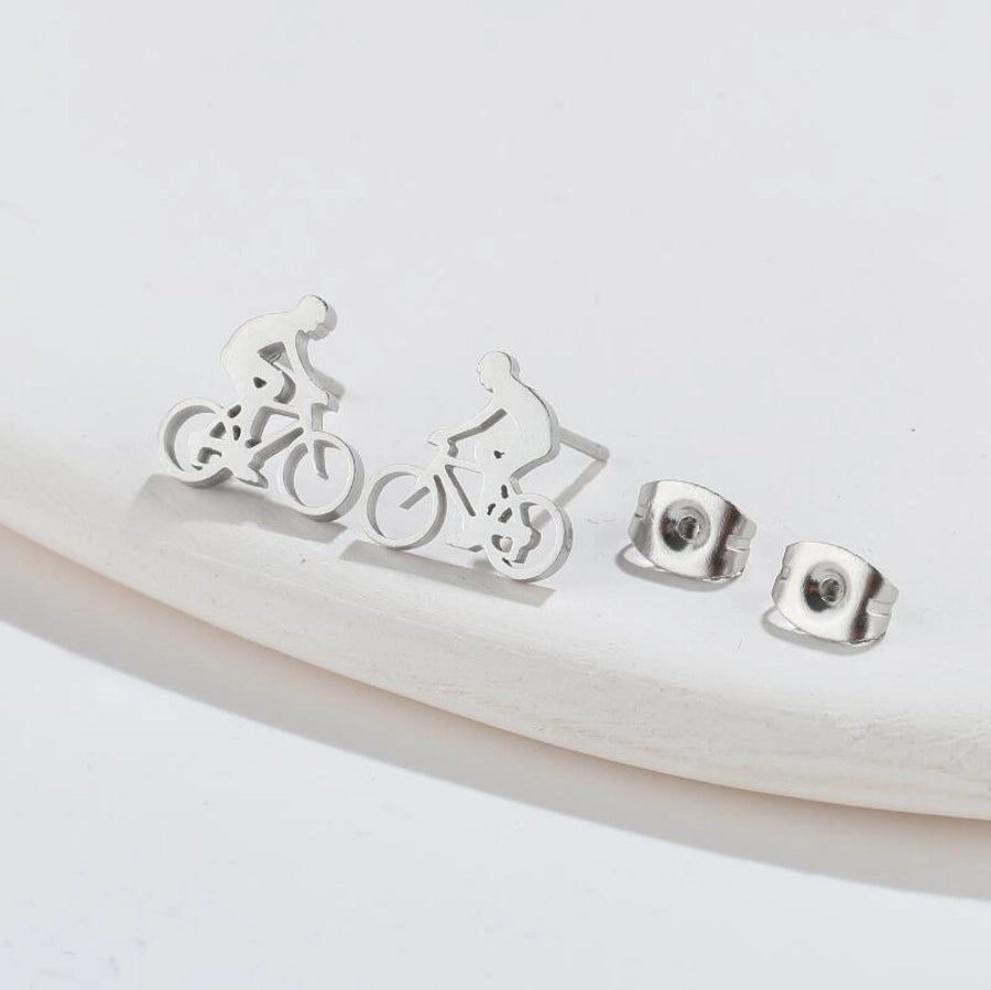 1 pair fashion star moon wings titanium steel asymmetrical plating hollow out ear studs - CEJEW