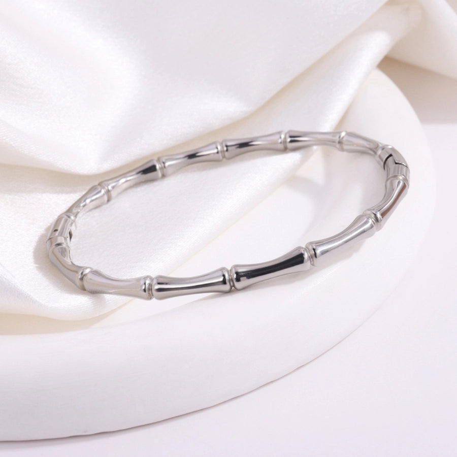 Elegant C Shape Round Titanium Steel 18K Gold Plated Bangle In Bulk