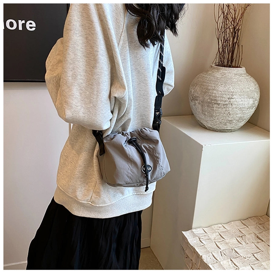 Women's Medium Oxford Cloth Letter Streetwear Sewing Thread Bucket String Bucket Bag