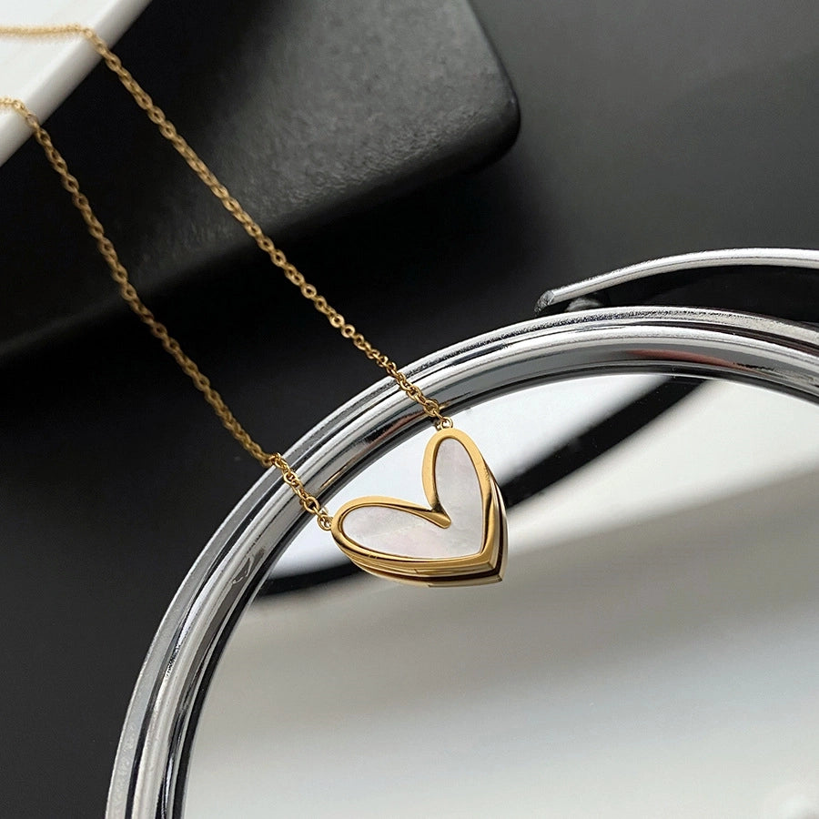 Jewelry Sweet Heart Shape Titanium Steel Shell 18K Gold Plated Gold Plated Inlay Pendant Necklace - CEJEW