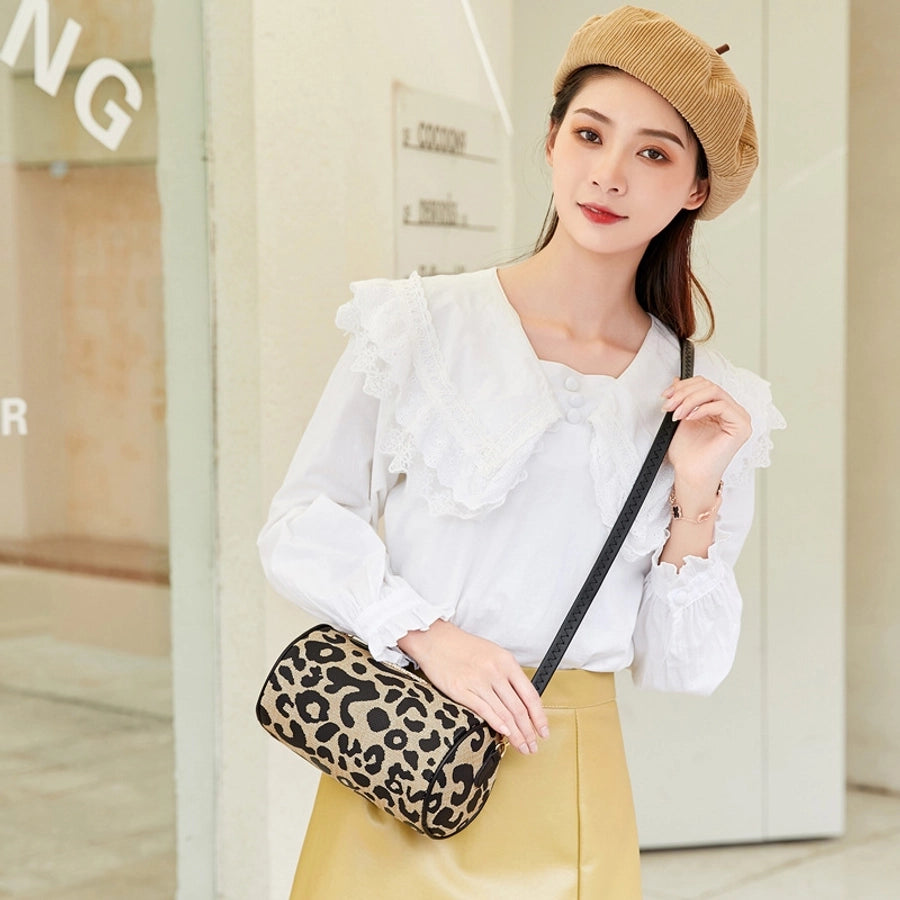 Women's Medium Pu Leather Leopard Elegant Preppy Style Cylindrical Zipper Crossbody Bag