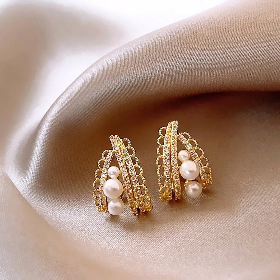 1 Pair Elegant Luxurious Crown Plating Inlay Alloy Rhinestones Pearl Gold Plated Ear Studs