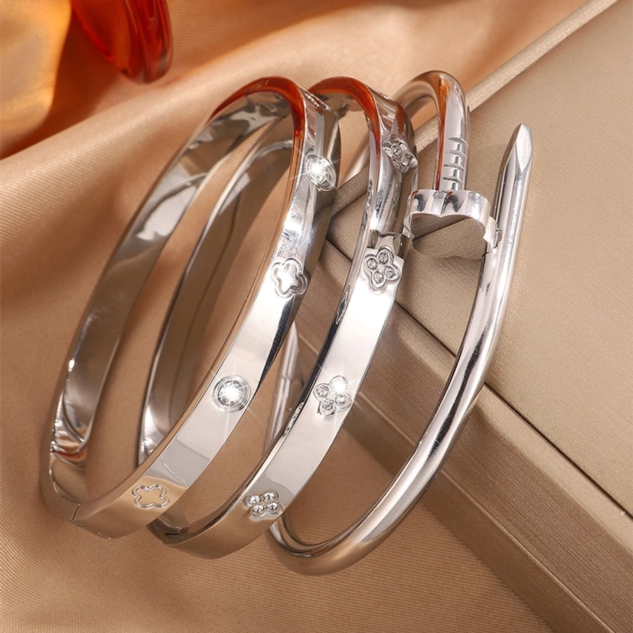 Elegant French Style Classic Style Four Leaf Clover 304 Stainless Steel Bangle In Bulk