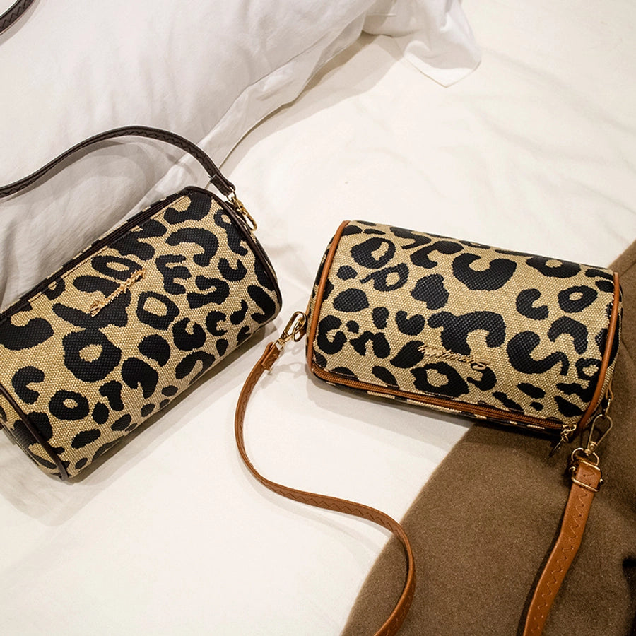 Women's Medium Pu Leather Leopard Elegant Preppy Style Cylindrical Zipper Crossbody Bag