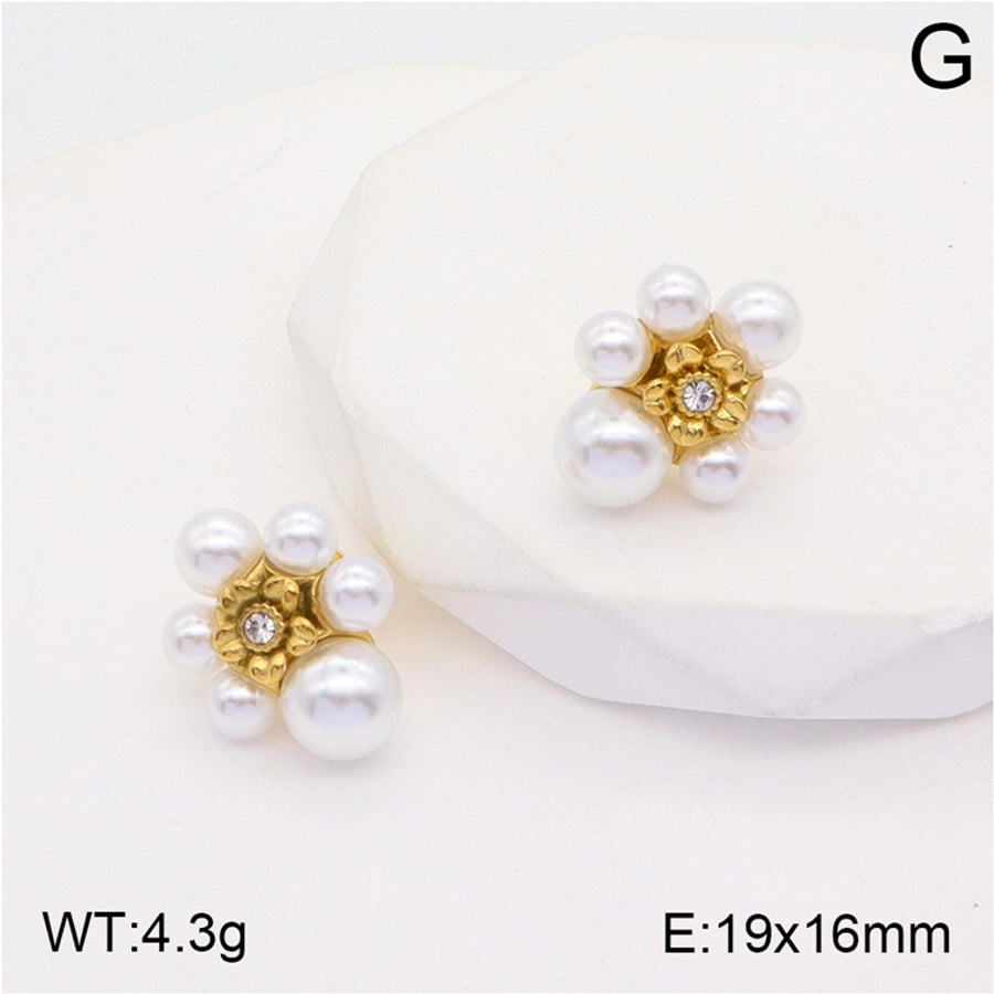 1 Pair Elegant Heart Shape Flower Shell Plating Three-dimensional Inlay 304 Stainless Steel Pearl Zircon 18K Gold Plated Ear Studs