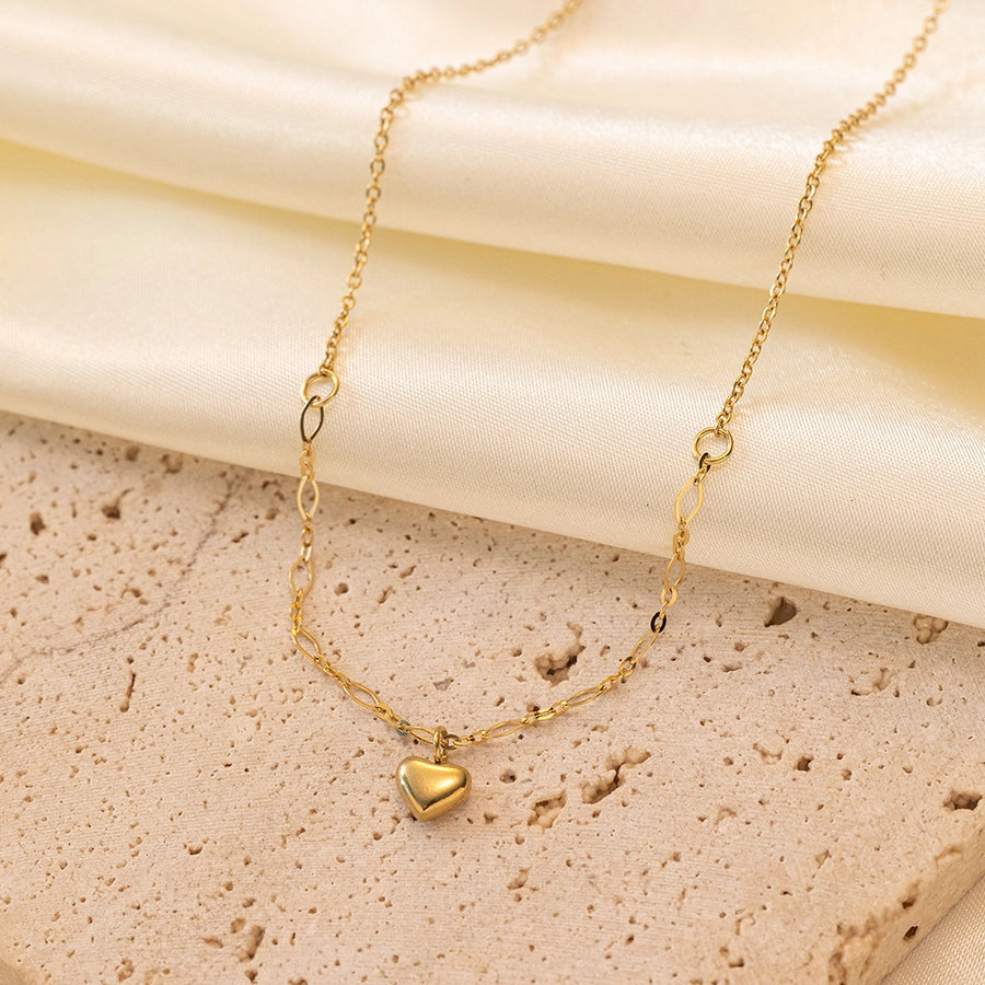 A Simple 18K Real Gold Stainless Steel Heart-Shaped Multi-Part Small Peach Heart Handmade Diamond Chain Necklace