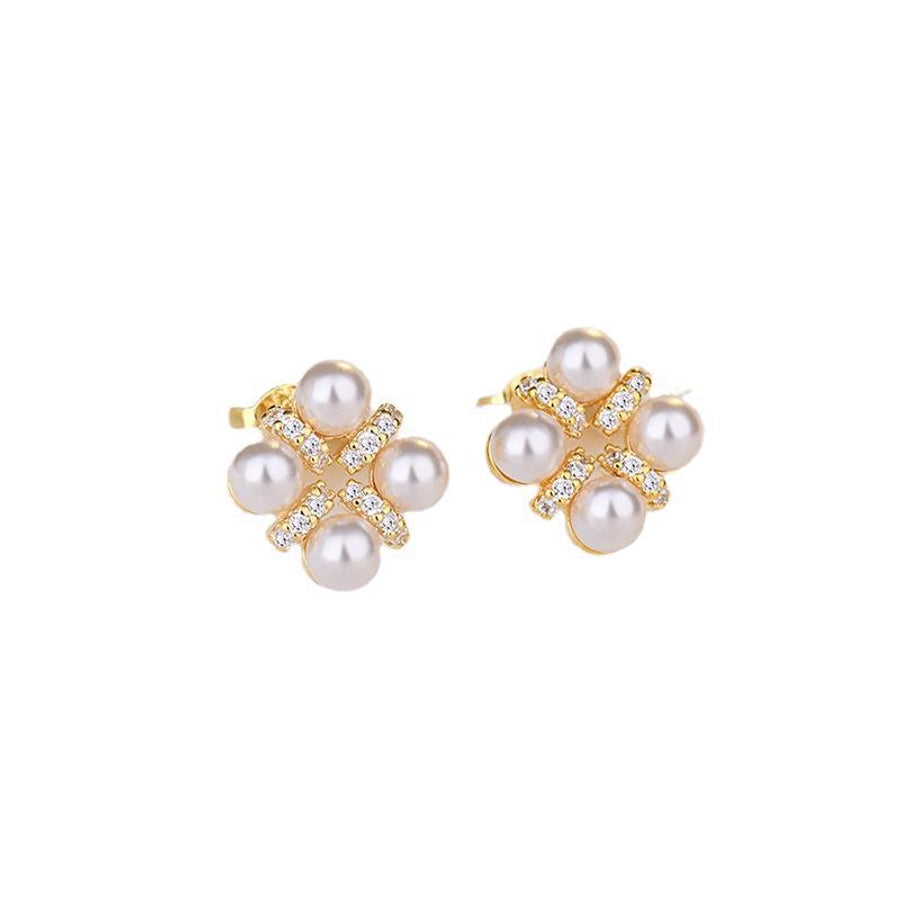 New Fashion s925 Silver Pin Earrings Korean Elegant New Gentle Flower Pearl Earrings Cold Wind Earrings for Women