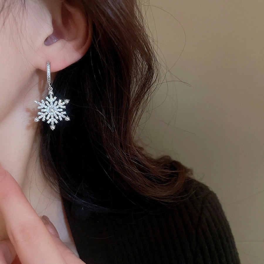 1 Pair Casual Simple Style Streetwear Snowflake Inlay Copper Artificial Pearls Zircon Earrings