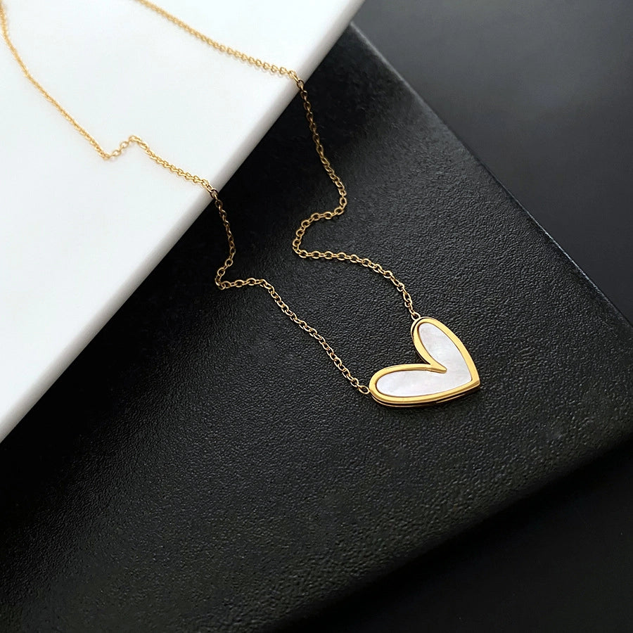 Jewelry Sweet Heart Shape Titanium Steel Shell 18K Gold Plated Gold Plated Inlay Pendant Necklace - CEJEW