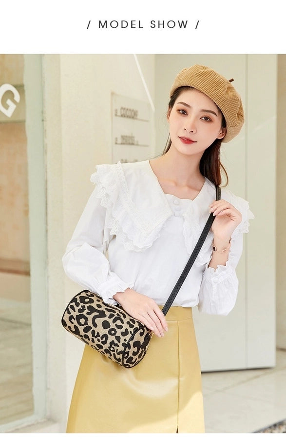 Women's Medium Pu Leather Leopard Elegant Preppy Style Cylindrical Zipper Crossbody Bag