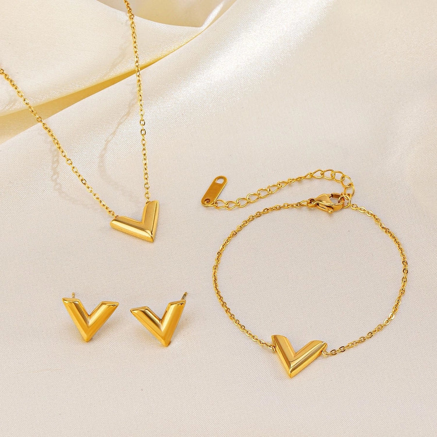 Jewelry Elegant Luxurious Queen Geometric Letter Titanium Steel Jewelry Set