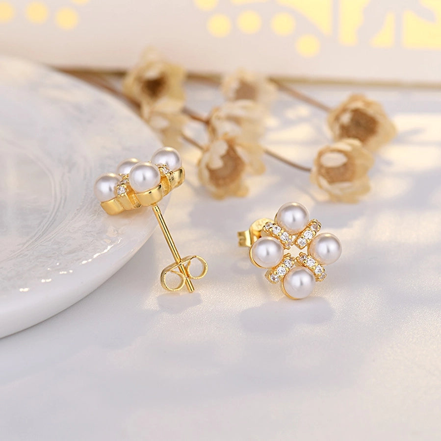 New Fashion s925 Silver Pin Earrings Korean Elegant New Gentle Flower Pearl Earrings Cold Wind Earrings for Women